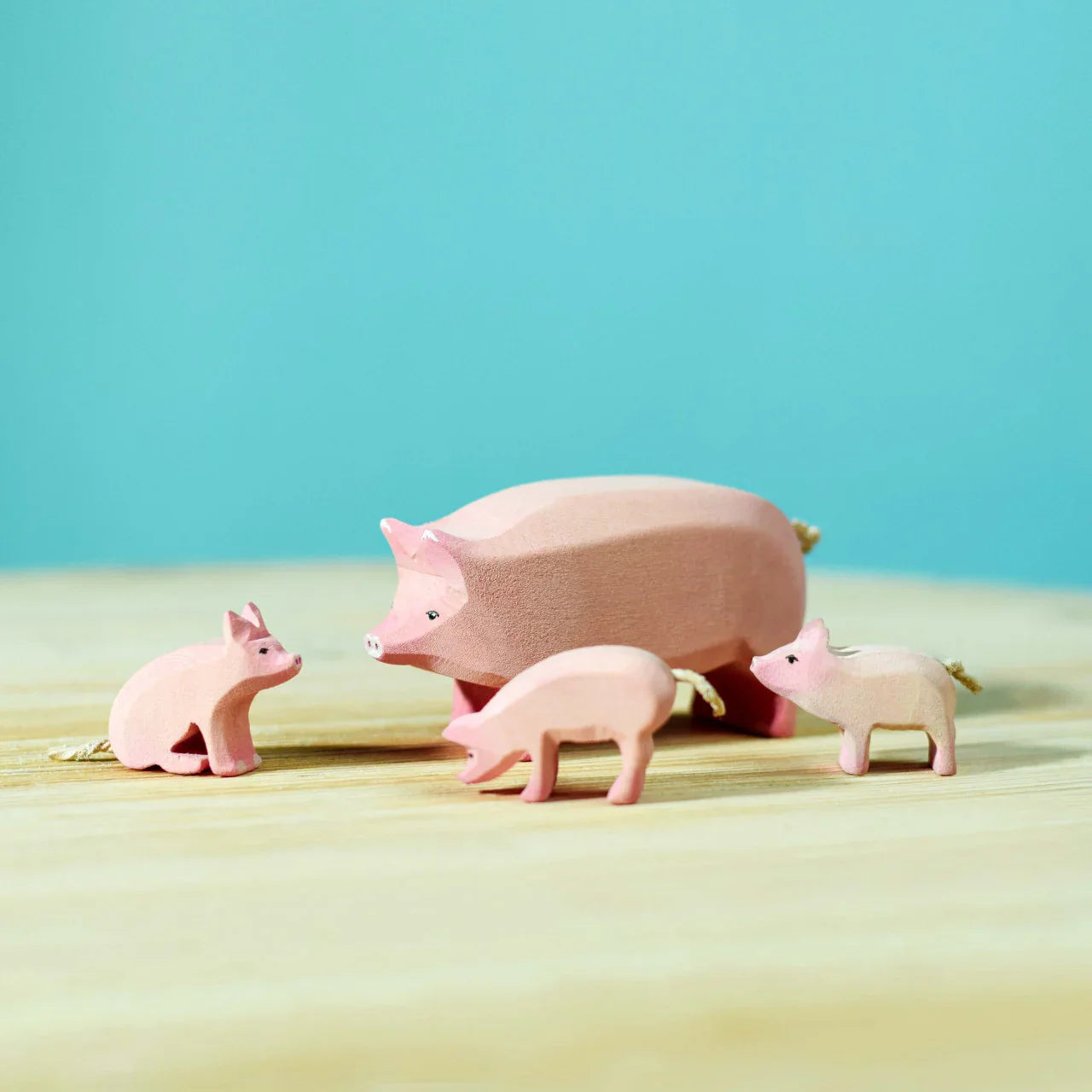 Bumbu Pig Family