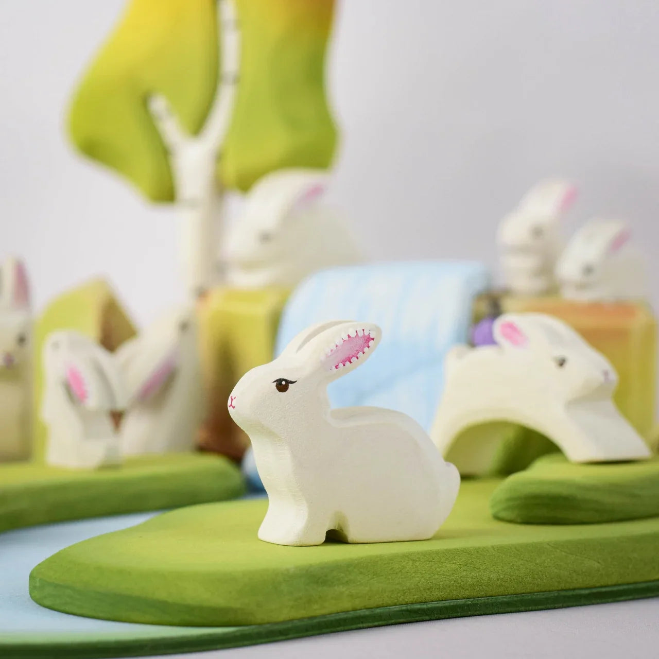 Bumbu Sitting Easter Bunny